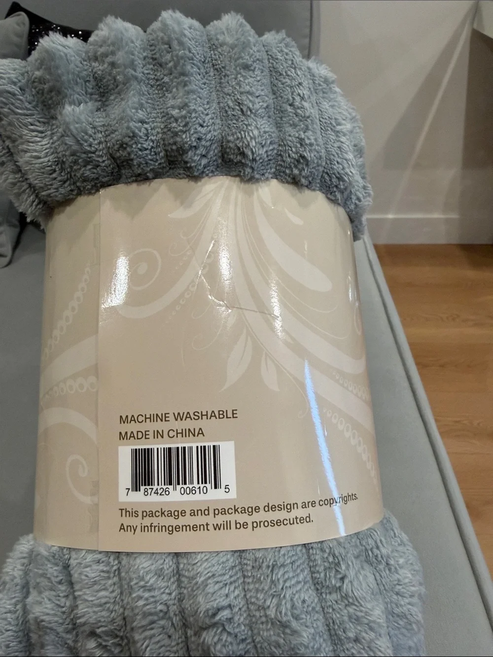Plush Flannel Throw Blanket - Gray